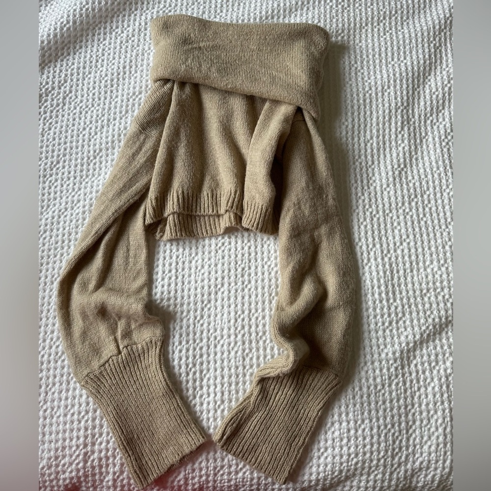 Cropped sweater